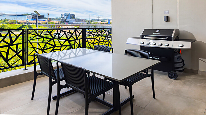 Three Bedroom Apartment With Balcony